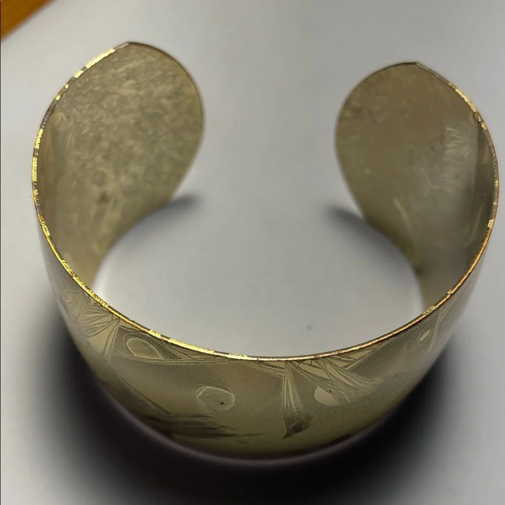Gold Wide Cuff Wearable Bracelet - Unbranded